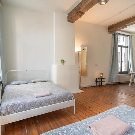 Apartment Large Authentic *